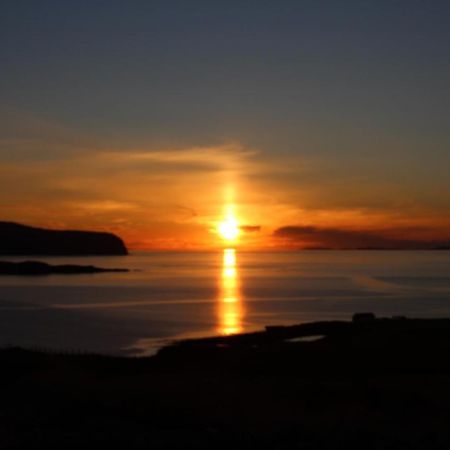 An Cala Beag Self Catering Apartment On The Waternish Peninsula Hallin Екстериор снимка